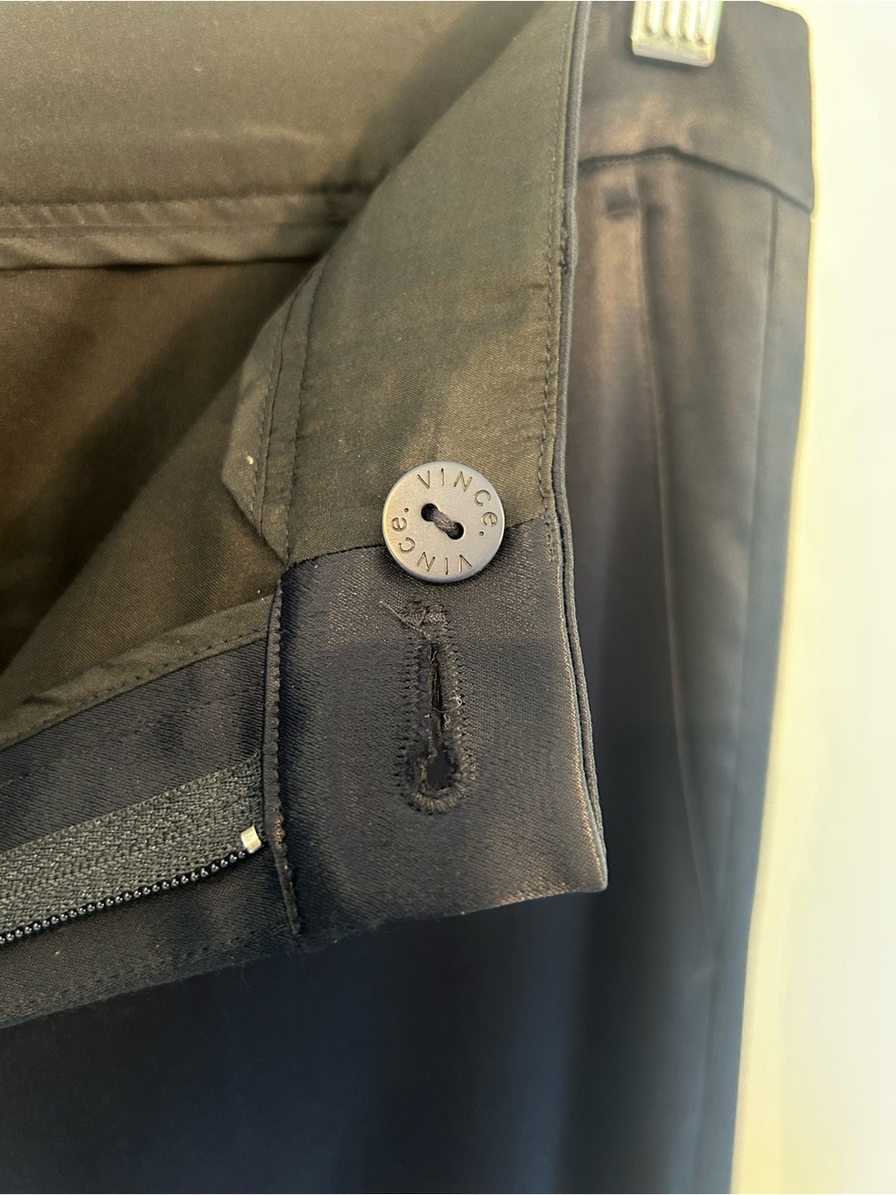 Vince Navy Blue Satin-like Trousers Dress Pants Size 6 Old Money Quiet Luxury - Picture 5 of 6